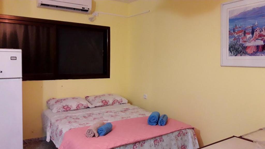 Lesanel - Guest House Arad Exterior photo